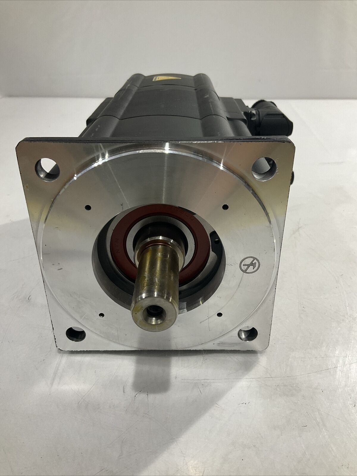 LENZE MCS 12H30LRS0B0-B19N-ST5S00N-R2SU 13261687 SERVO MOTOR CULLING U3S