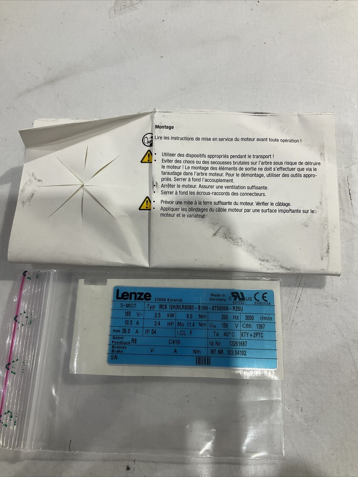 LENZE MCS 12H30LRS0B0-B19N-ST5S00N-R2SU 13261687 SERVO MOTOR CULLING U3S