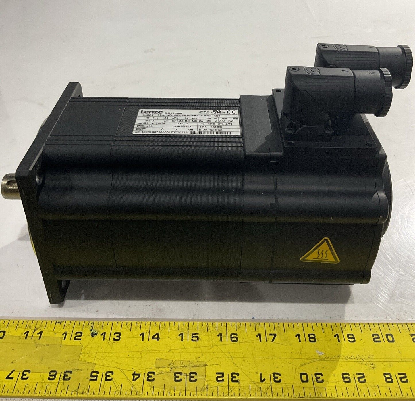 LENZE MCS 12H30LRS0B0-B19N-ST5S00N-R2SU 13261687 SERVO MOTOR CULLING U3S