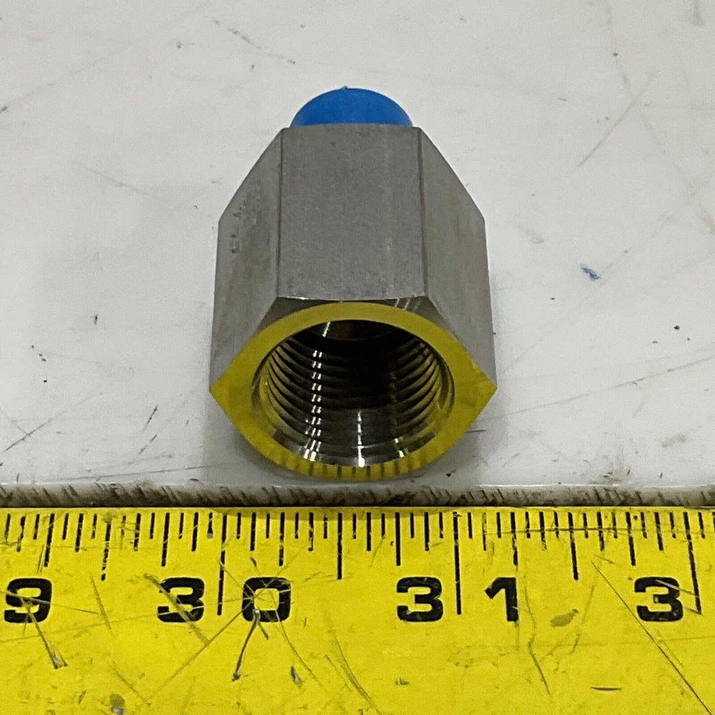 DK-LOK GABMF4-8N-S REDUCING ADAPTER 1/4” 1/2” SS316 LOT OF 9 G7T