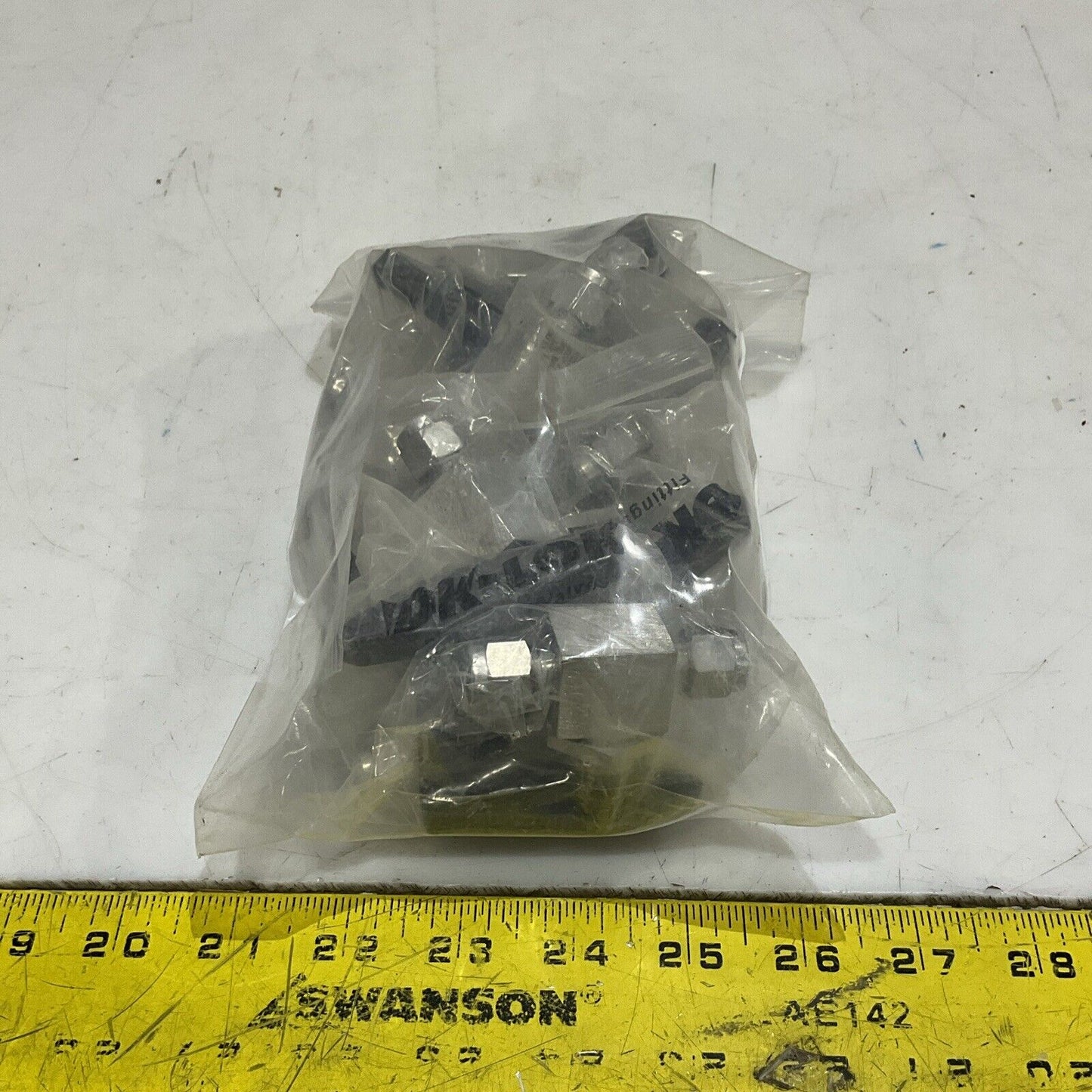 DK-LOK VG82B-D-4T-S VALVE VG82 3000 PSIG SS316 CJL 4.8MM LOT OF 10 G7T