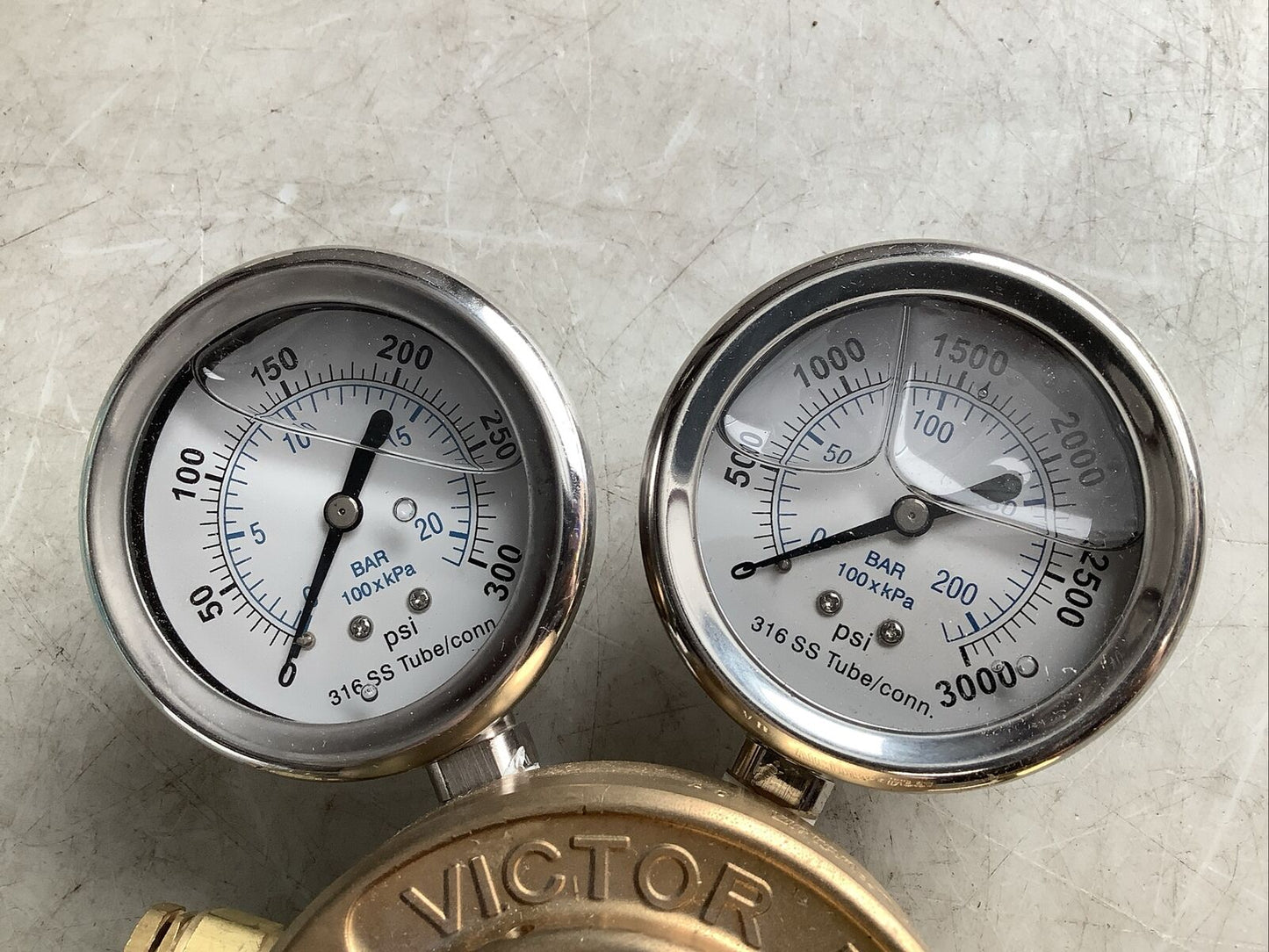 VICTOR 0781-0532 SR450D-346 REGULATOR 5/8IN-18 LH F 125PSIG