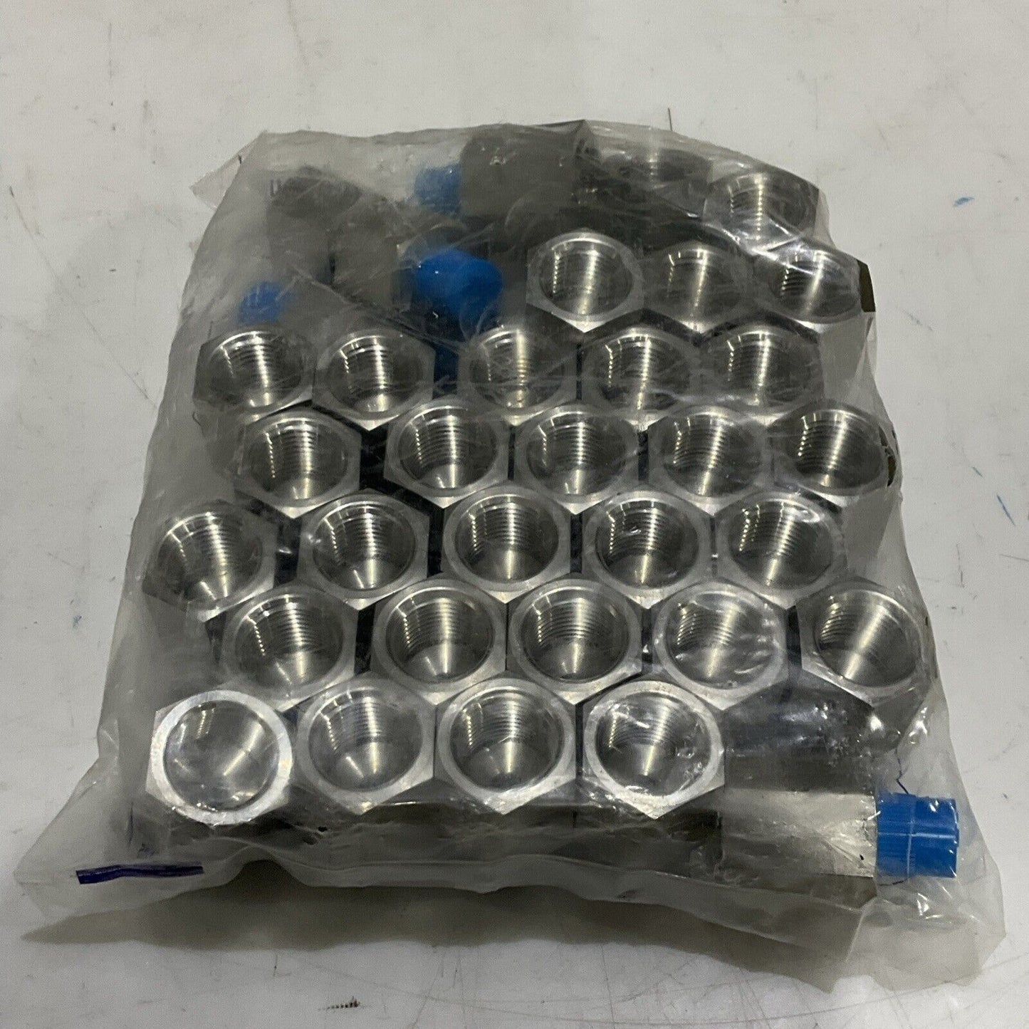 DK-LOK GABMF4-8N-S REDUCING ADAPTER 1/4” 1/2” SS 316 LOT OF 35 U3S