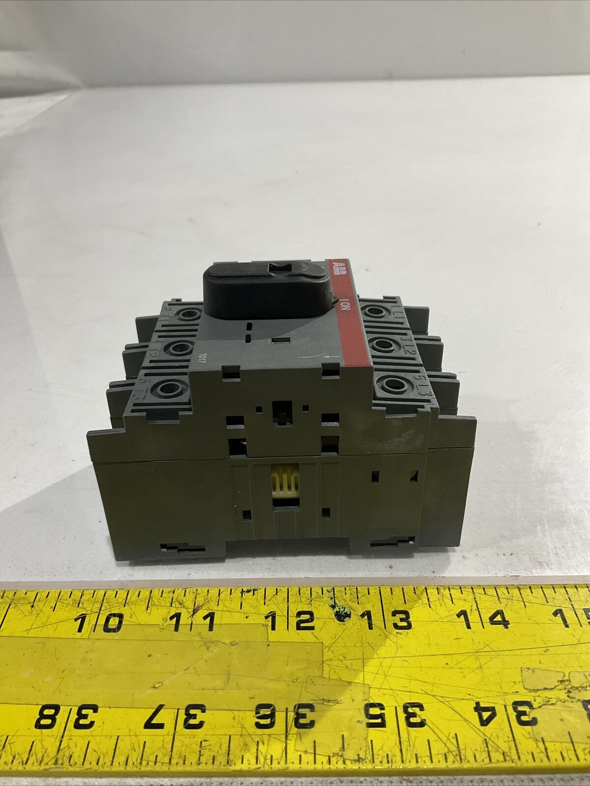 ABB 162K300H01 1SCA105004R1001 SWITCH DISCONNECT 600VAC U3S