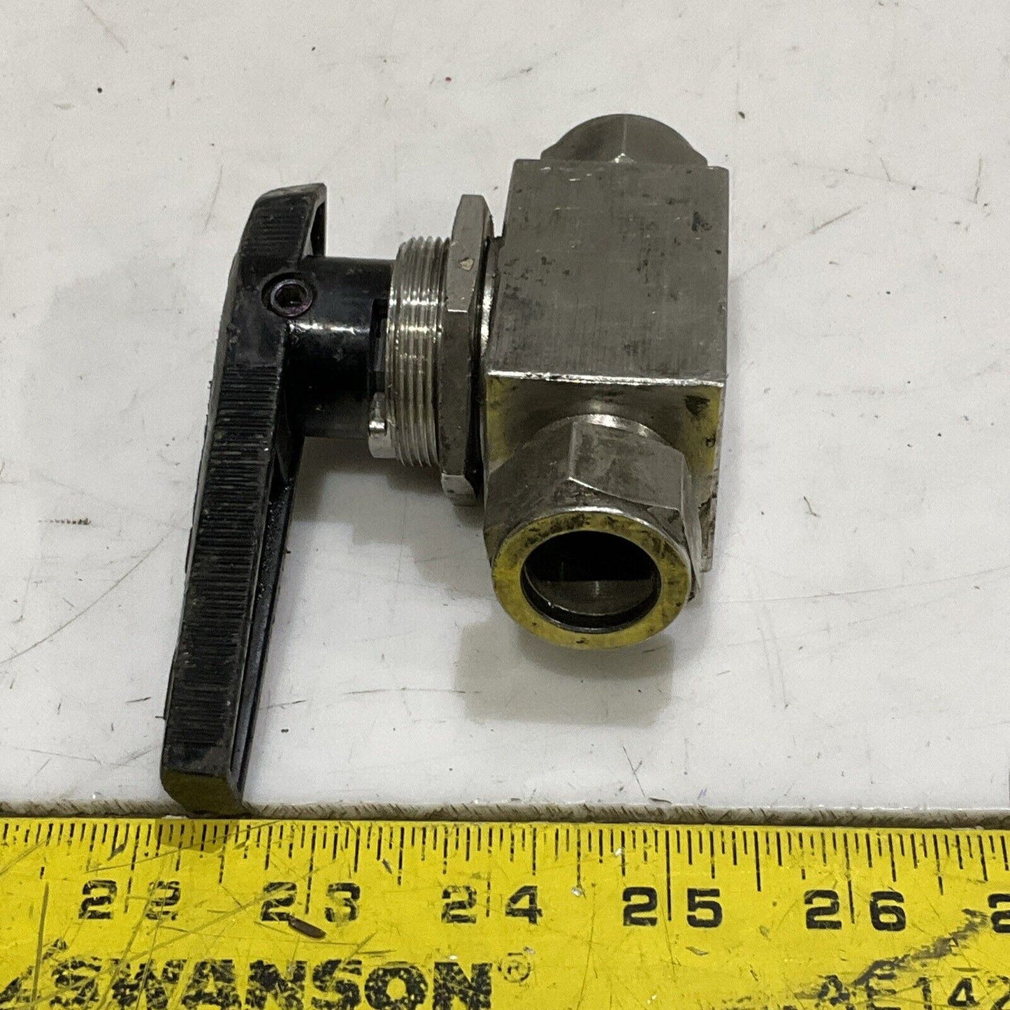 SWAGELOK SS-45S12 HIGH PRESSURE BALL VALVE 2500 PSIG 172 BAR G7T