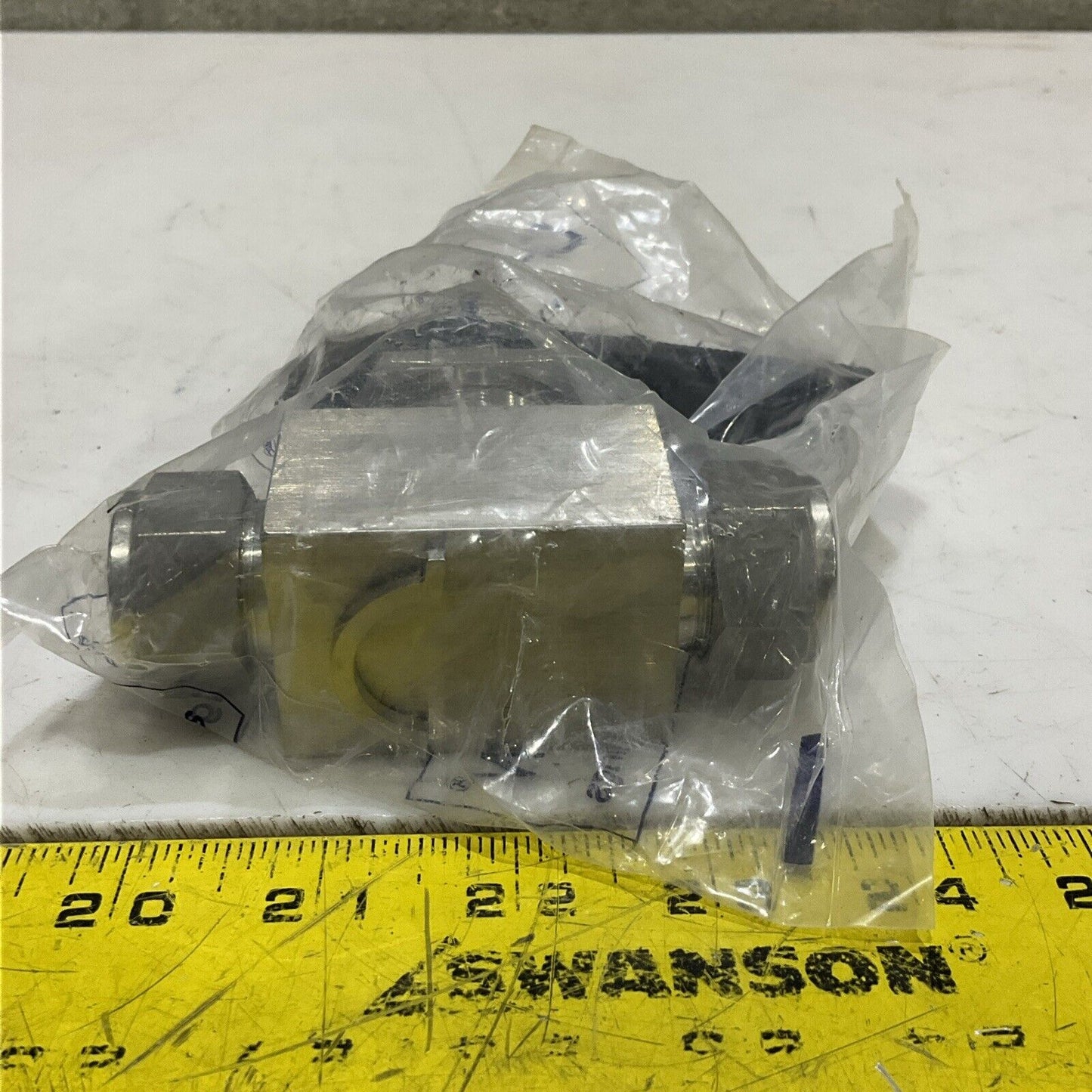 DK-LOK V82D-D-12T-S BALL VALVE 2500 PSIG G7T