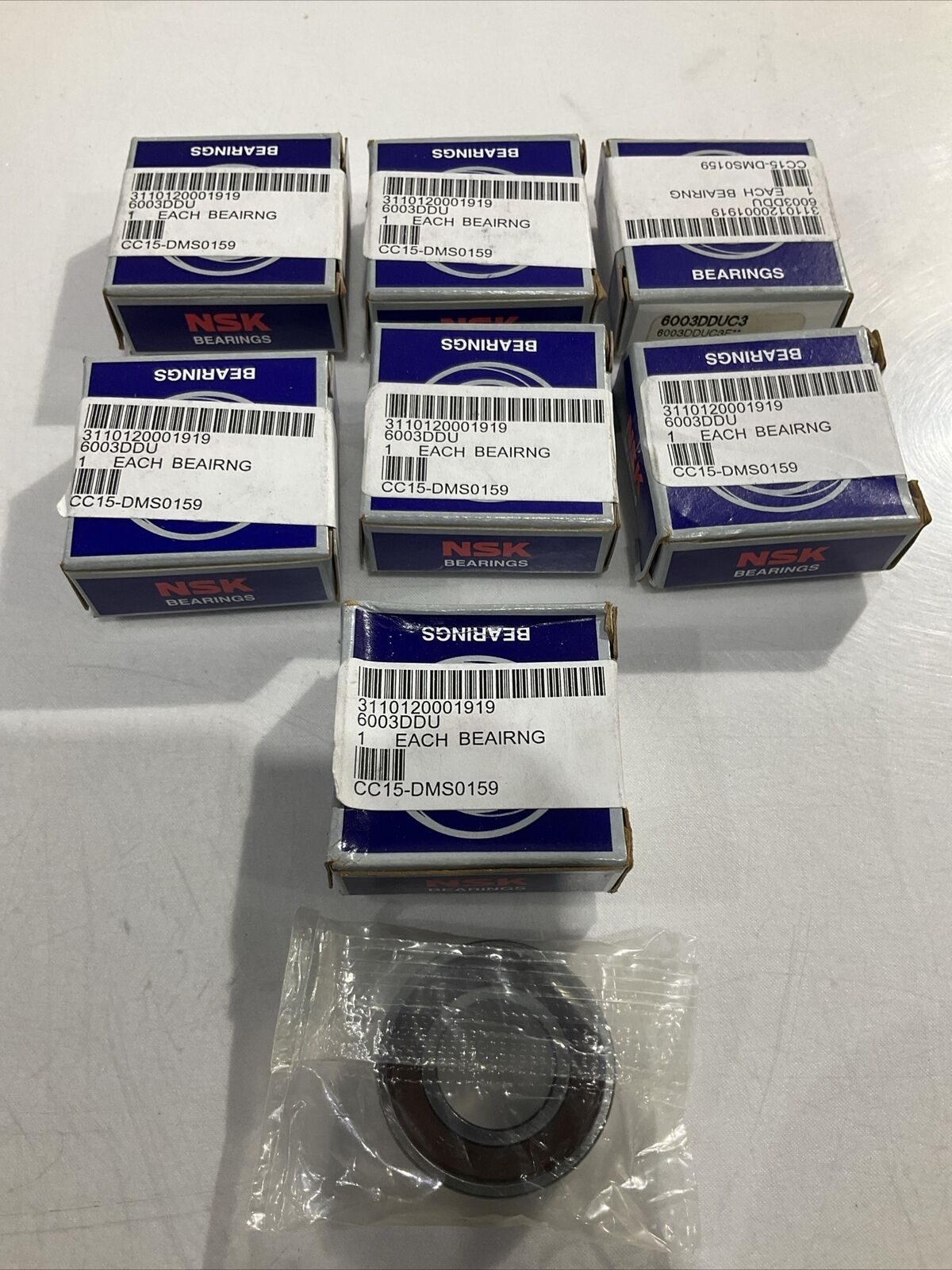 NSK 6003DDU GROOVE BALL BEARING RUBBER SEALED LOT OF 7 U3S