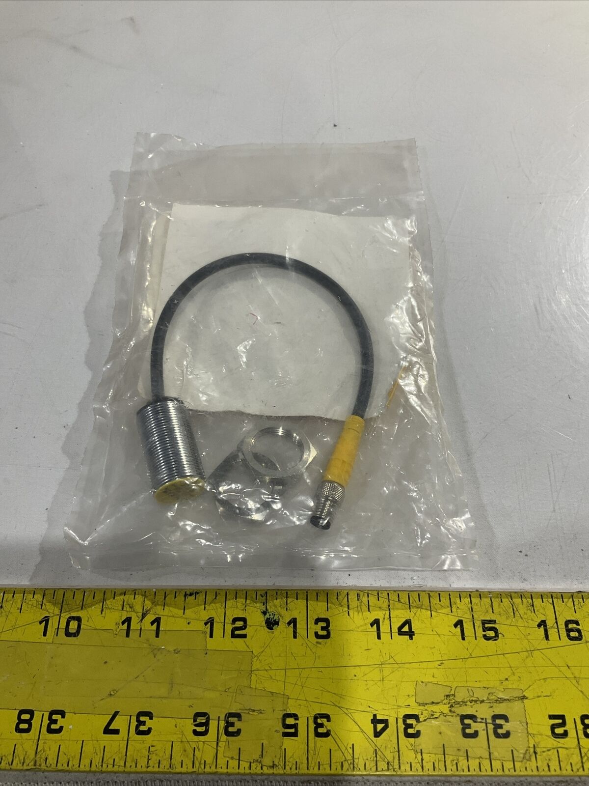 TURCK B15-G18K-AP6X-0.2M-PSG 3M/S90 SENSOR INDUCTIVE U3S