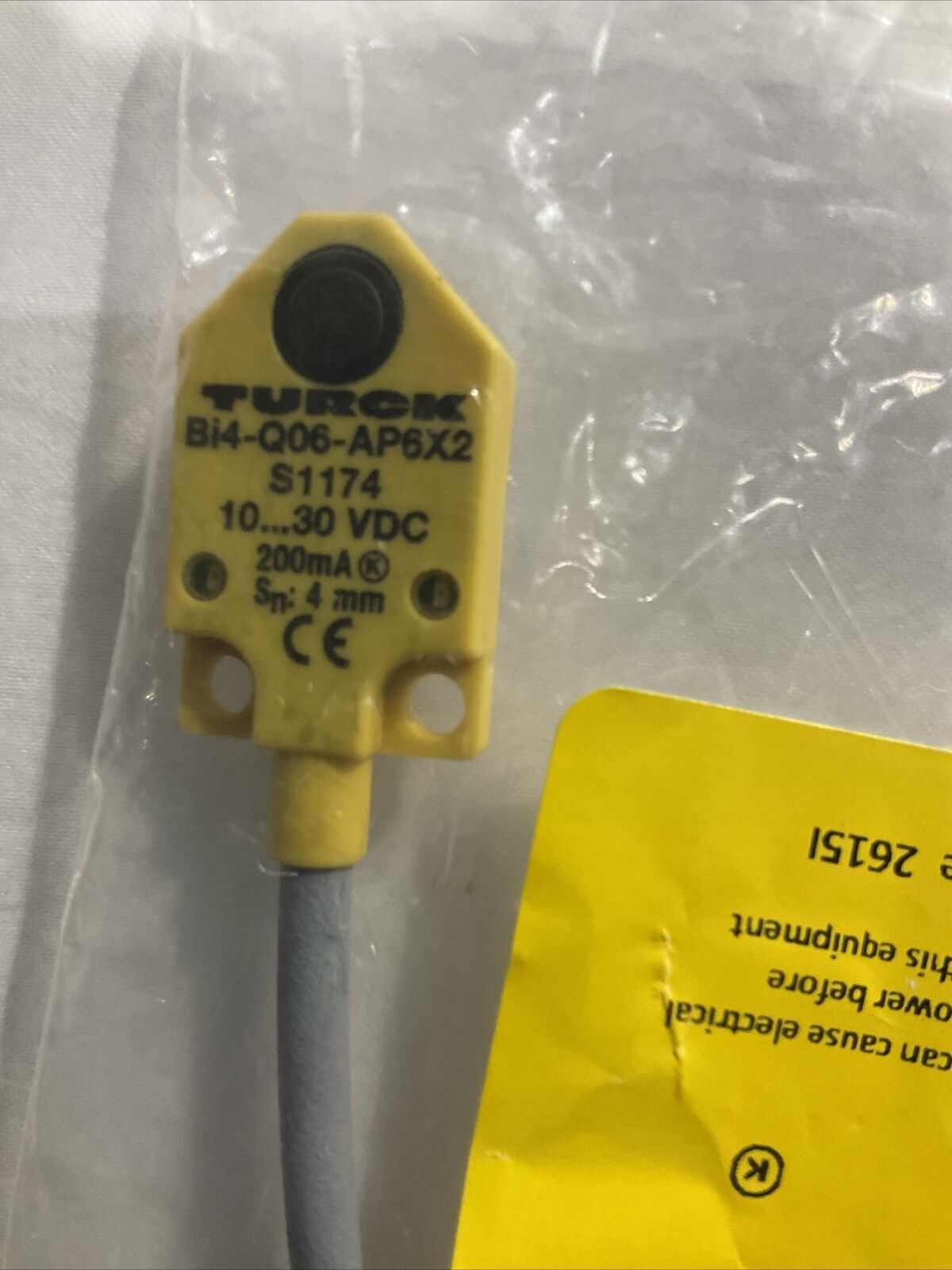 TURCK BI4-Q06-AP6X2-0.02M-PSG 3M/S1174 SENSOR INDUCTIVE 4MM LOT OF 2 U3S