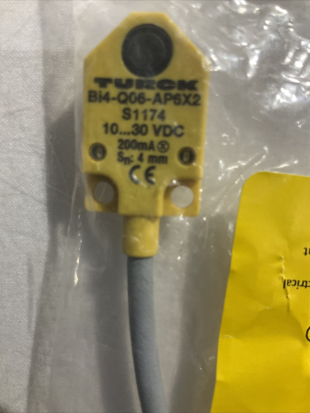 TURCK BI4-Q06-AP6X2-0.02M-PSG 3M/S1174 SENSOR INDUCTIVE 4MM LOT OF 2 U3S