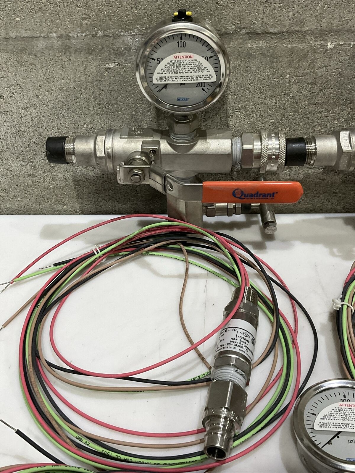 WIKA E-10-K-PBH-ND-LG3X67-ZZ TRANSMITTER 200# WELLHEAD H1RDS44Q B16.34 608 G7T