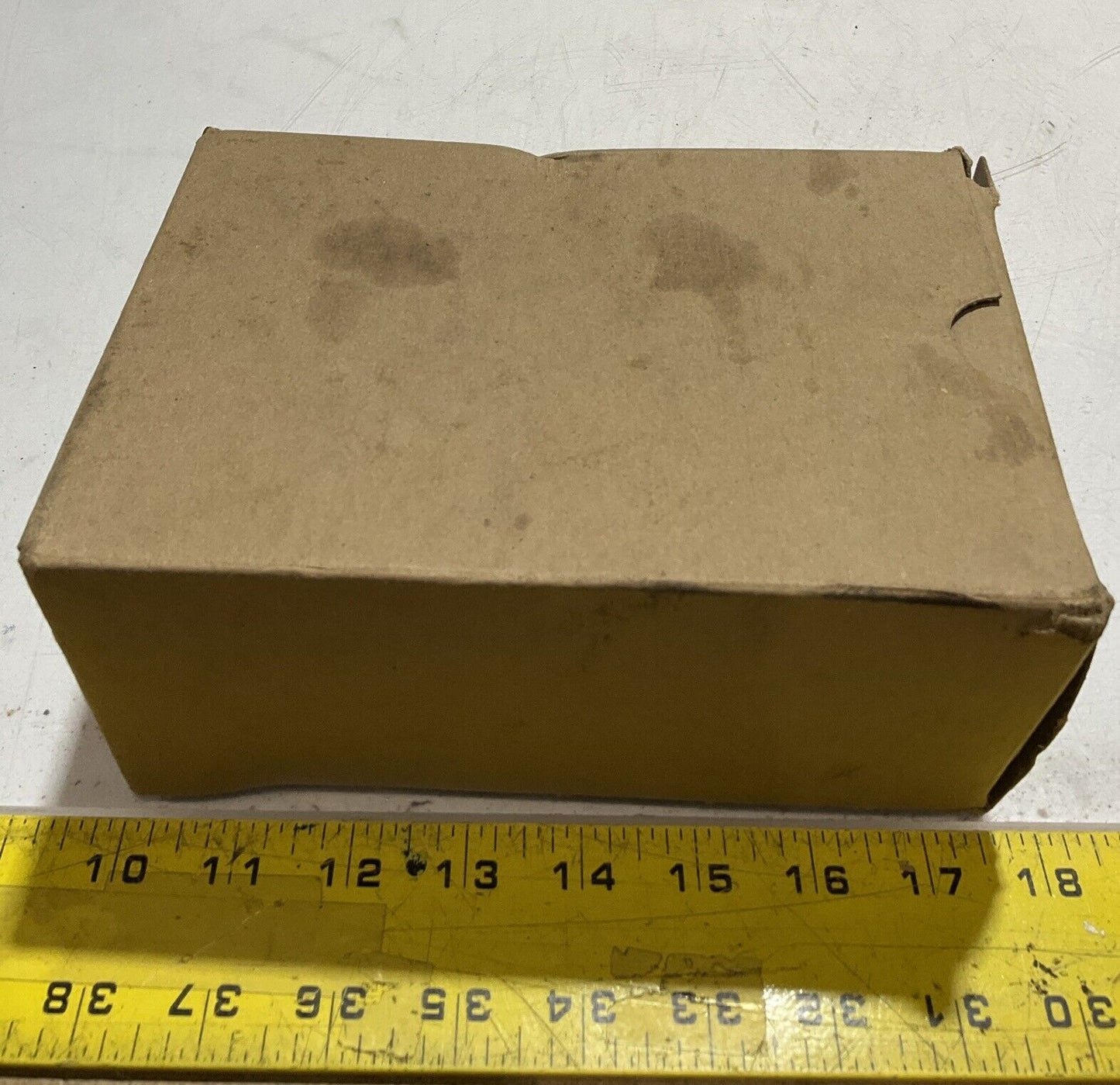 ARLINGTON IND 801 CONCRETE- TIGHT ZINC DIE CAST LOT OF 25 U3S
