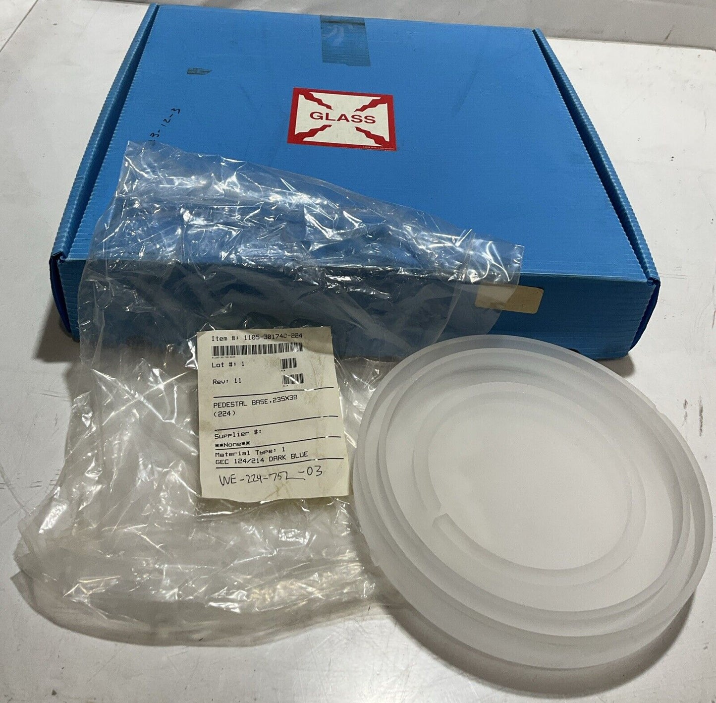 APPLIED MATERIALS AMAT WE-224-752-03 PEDESTAL BASE 235X38 SEMICONDUCTOR U3S
