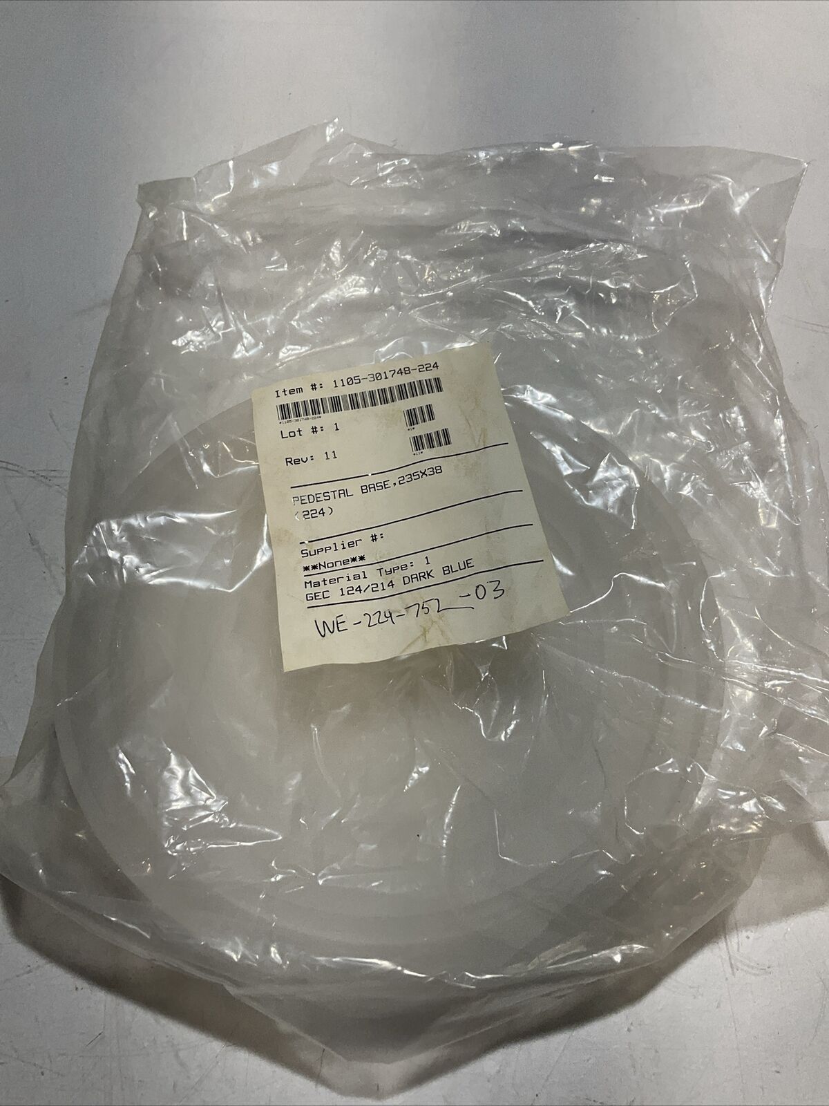 APPLIED MATERIALS AMAT WE-224-752-03 PEDESTAL BASE 235X38 SEMICONDUCTOR U3S