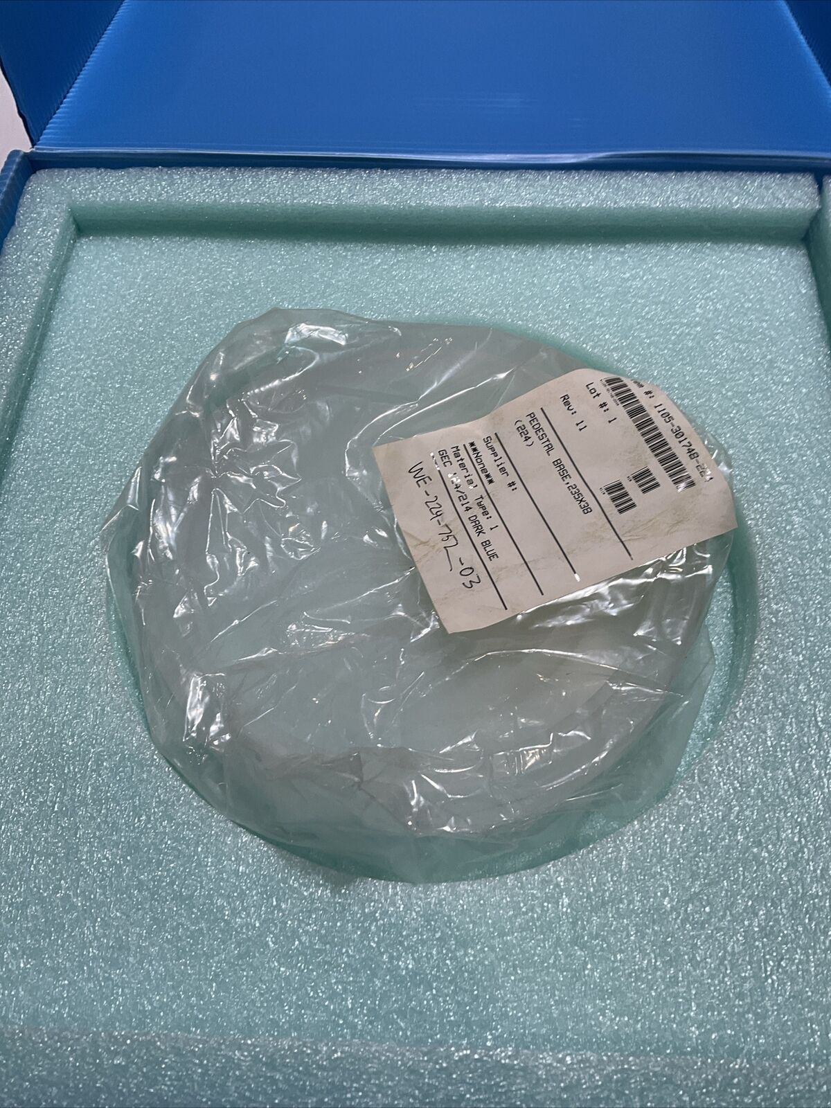 APPLIED MATERIALS AMAT WE-224-752-03 PEDESTAL BASE 235X38 SEMICONDUCTOR U3S