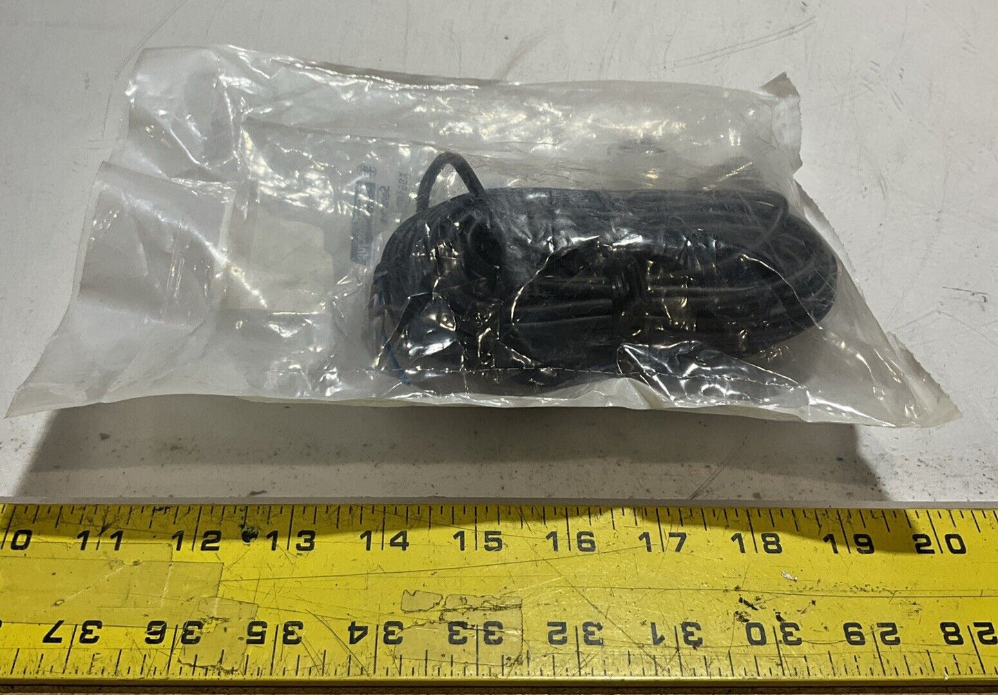 TELEMECANIQUE XS518BLPAL10 CYLINDER PROXIMITY SENSOR 18MM PNP U3S