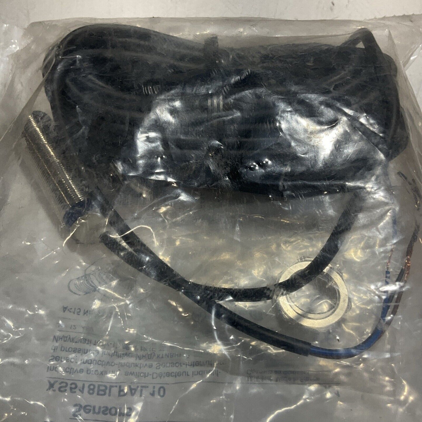 TELEMECANIQUE XS518BLPAL10 CYLINDER PROXIMITY SENSOR 18MM PNP U3S