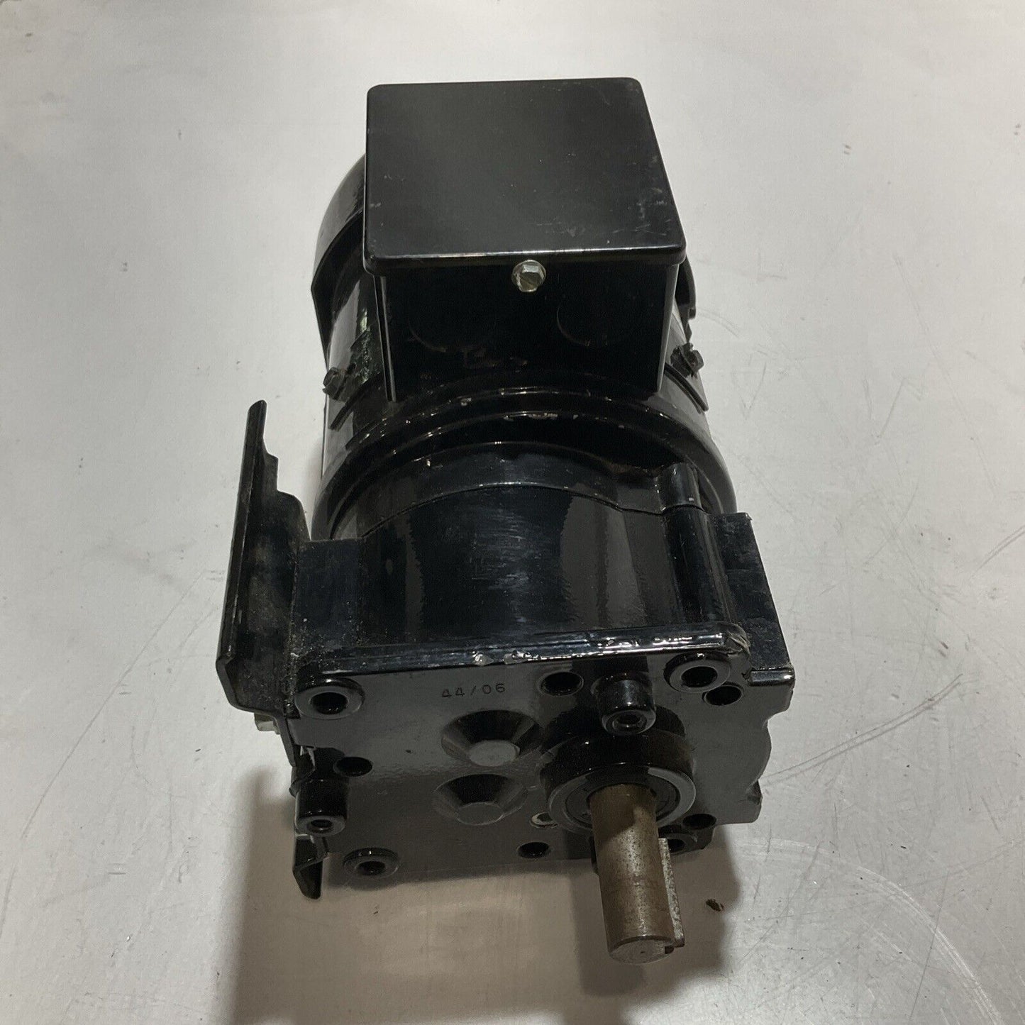 DAYTON 6Z818B AC GEARMOTOR U3S