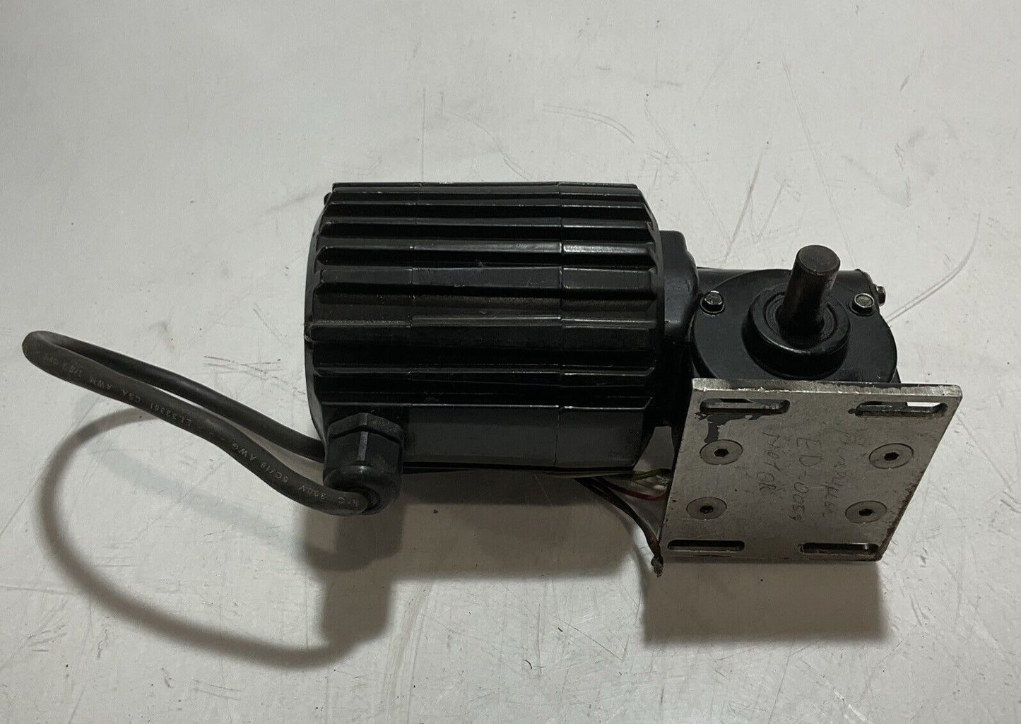 BODINE ELECTRIC COMPANY 34R4BECI-3F GEARMOTOR 115 VOLTS
