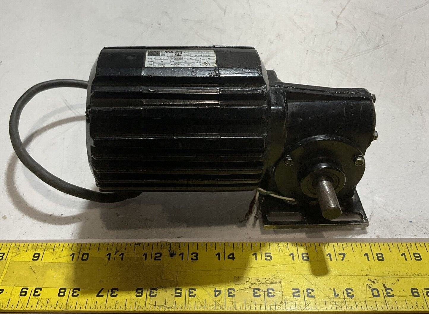 BODINE ELECTRIC COMPANY 34R4BECI-3F GEARMOTOR 115 VOLTS