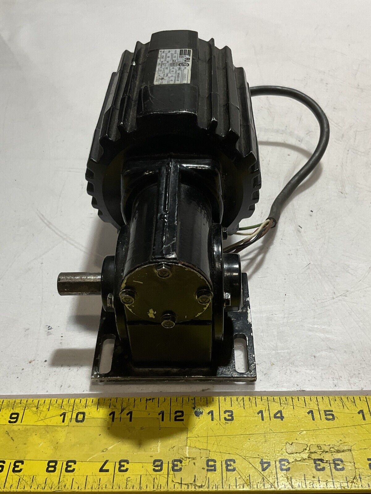 BODINE ELECTRIC COMPANY 34R4BECI-3F GEARMOTOR 115 VOLTS
