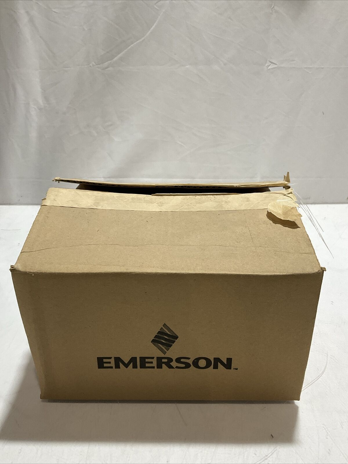 2018 EMERSON FISHER W40155 PLC RACK 4 SLOTS U3S