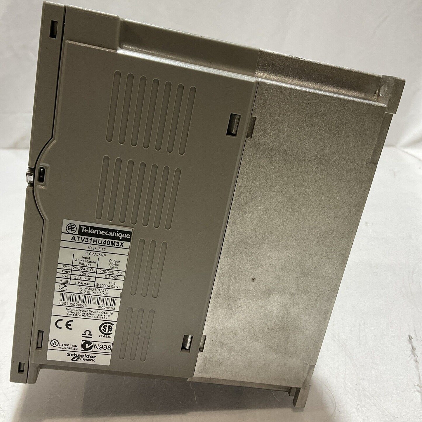 TELEMECANIQUE ATV31HU40M3X INDUSTRIAL CONTROL AC SPEED DRIVE 5HP 4KW 240V U3S