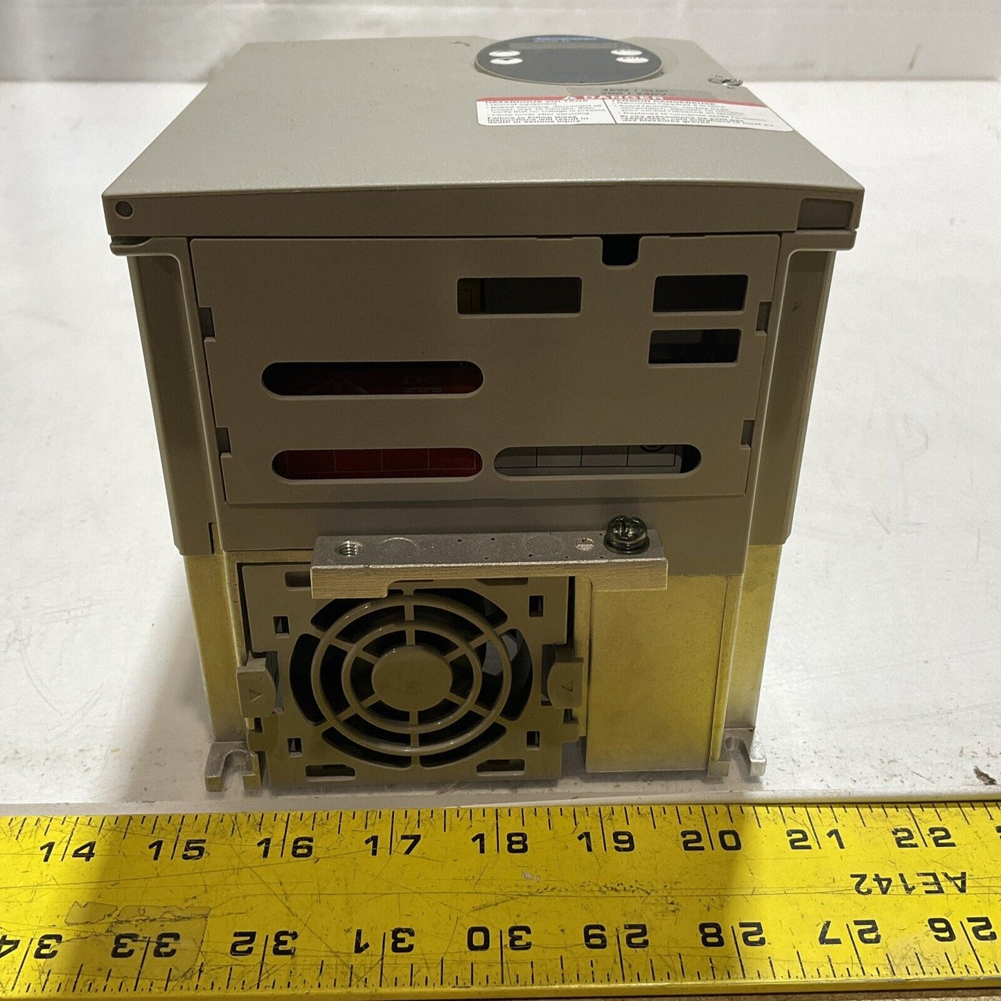 TELEMECANIQUE ATV31HU40M3X INDUSTRIAL CONTROL AC SPEED DRIVE 5HP 4KW 240V U3S