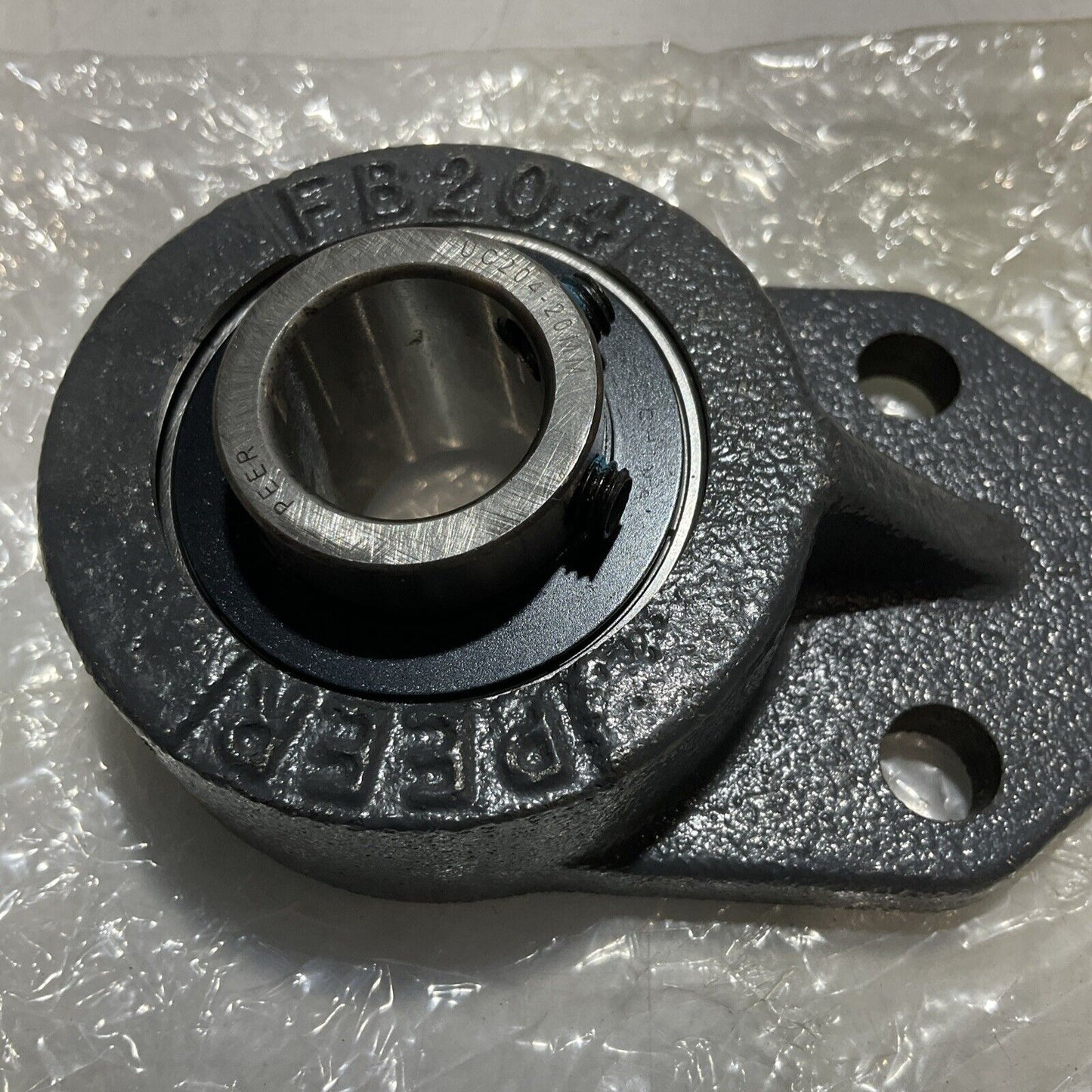 TRITAN FB204 PEER BEARING LOT OF 3 U3S