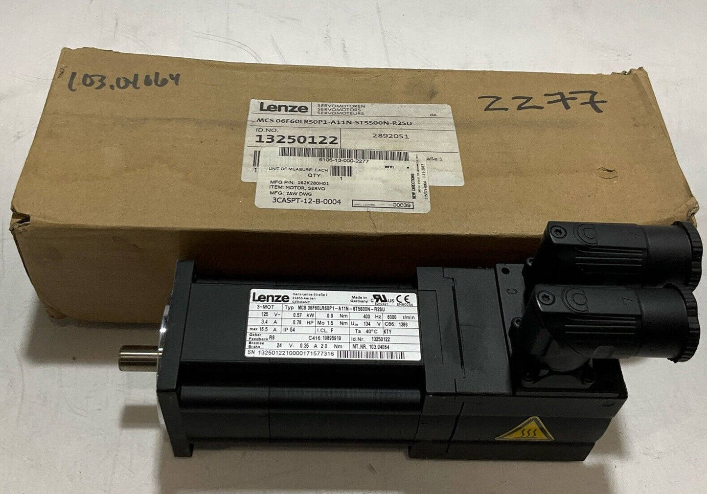 LENZE MCS 06F60LRS0P1-A11N-ST5S00N-R2SU MOTOR SERVO U3S