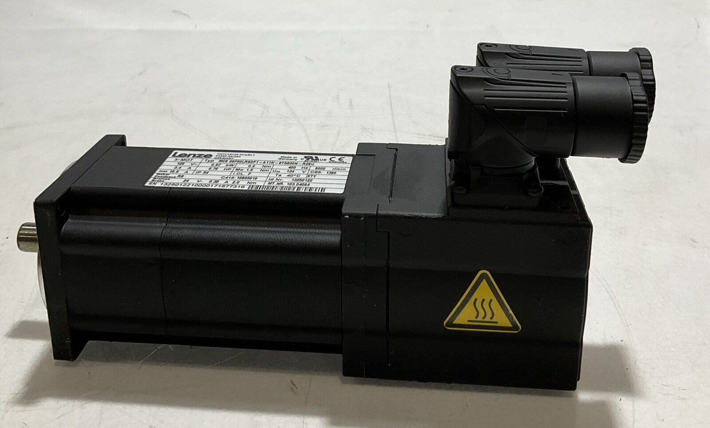LENZE MCS 06F60LRS0P1-A11N-ST5S00N-R2SU MOTOR SERVO U3S