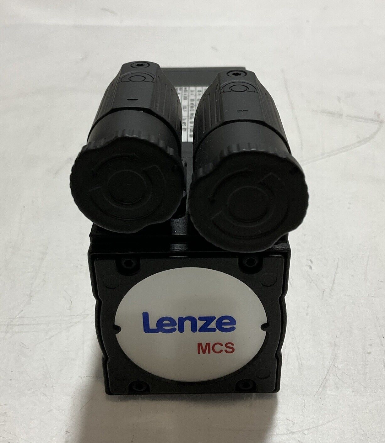 LENZE MCS 06F60LRS0P1-A11N-ST5S00N-R2SU MOTOR SERVO U3S