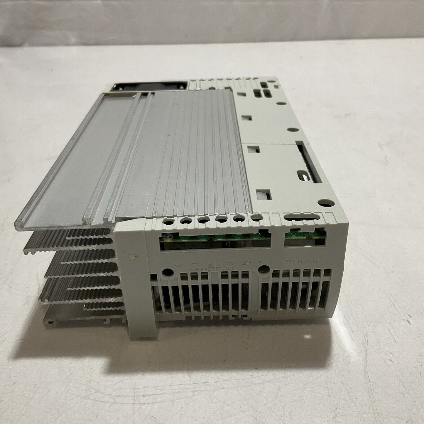 LENZE E82EV222_2C E82EV2222C 8200 VECTOR INVERTER BASECONTROLLER U3S