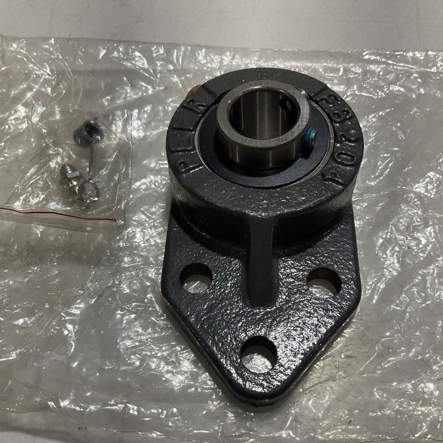 TRITAN FB204 PEER BEARING BLOCKS LOT OF 4 U3S