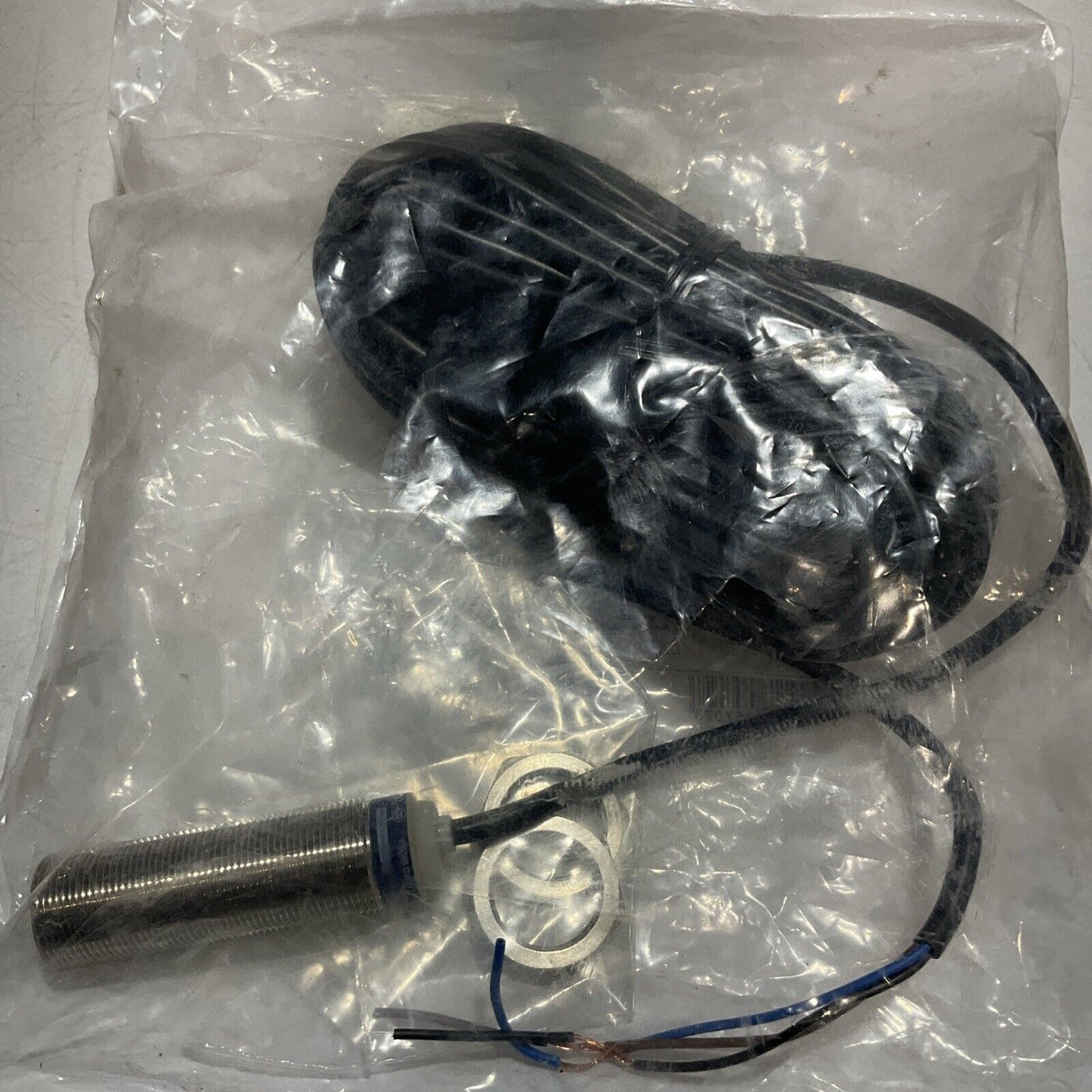 TELEMECANIQUE XS518BLPAL10 SENSORS LOT OF 2 U3S