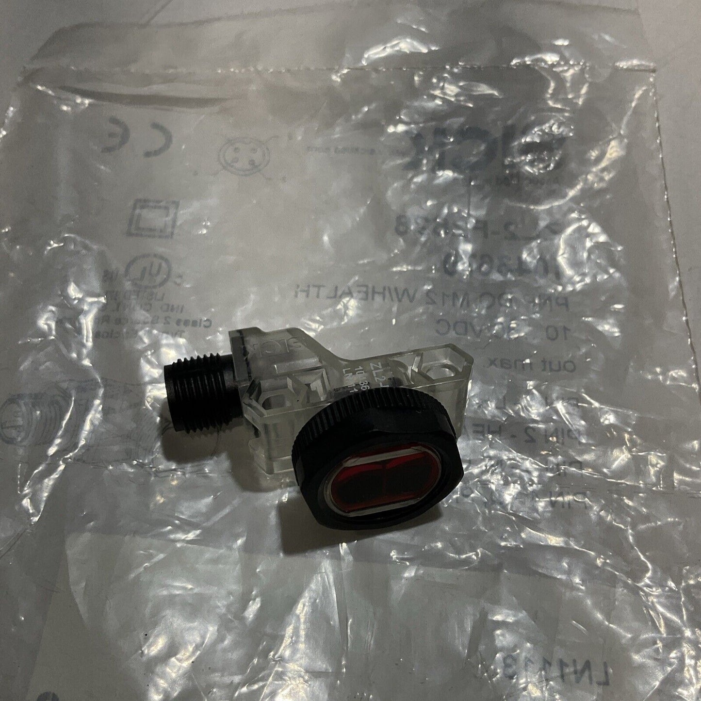 SICK ZL2-F2828 1043679 PNP PHOTOELECTRIC SENSOR PHOTO EYE SWITCH 10/30 VDC U3S
