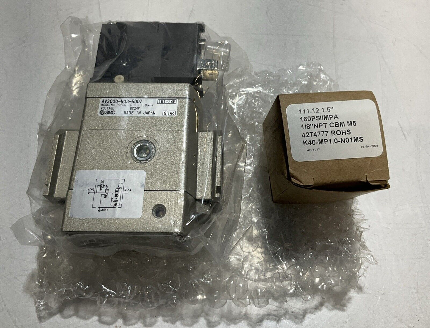 SMC AV3000- N03G- 5D0Z VALVE PNEUMATIC SOFT START U3S
