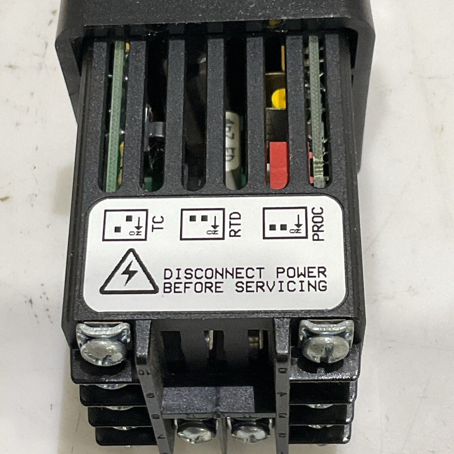WATLOW 93AA-1CA0-00RR TEMPERATURE CONTROLLER SERIES 935 100-240V 50/60HZ RM6