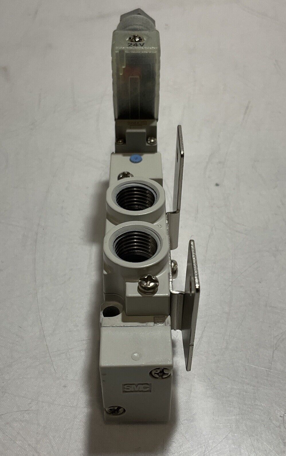 SMC SY7120-5DZ-02-F2 SOLENOID VALVE 24VDC LOT OF 2 U3S