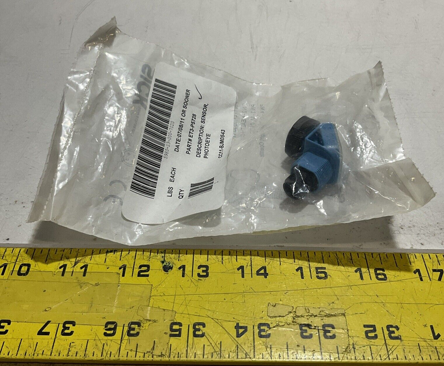 SICK ET3-P5728 1047939 PHOTOEYE SENSOR U3S