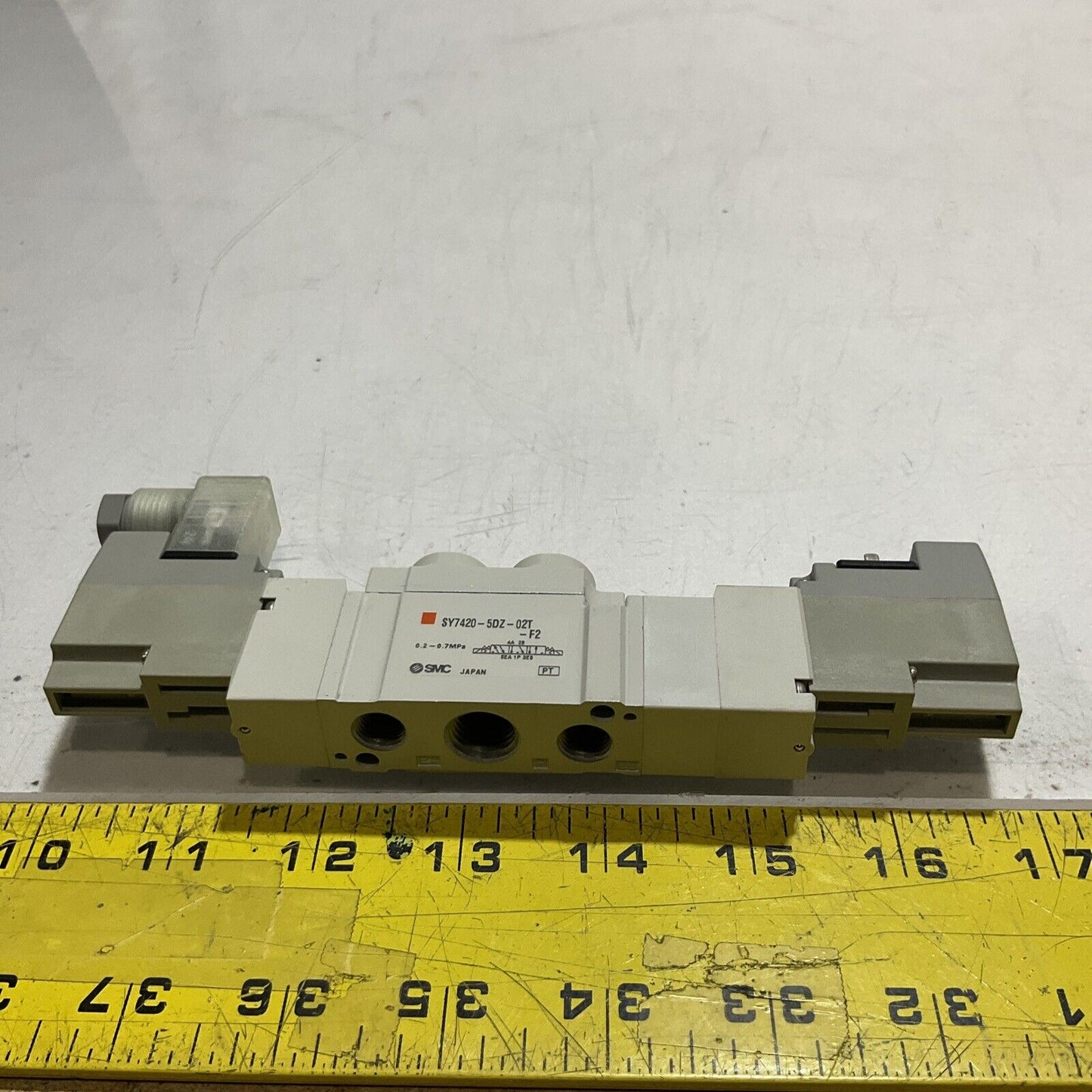 SMC SY7420-5DZ-02T-F2 SOLENOID VALVE 0.2-0.7 MPA U3S