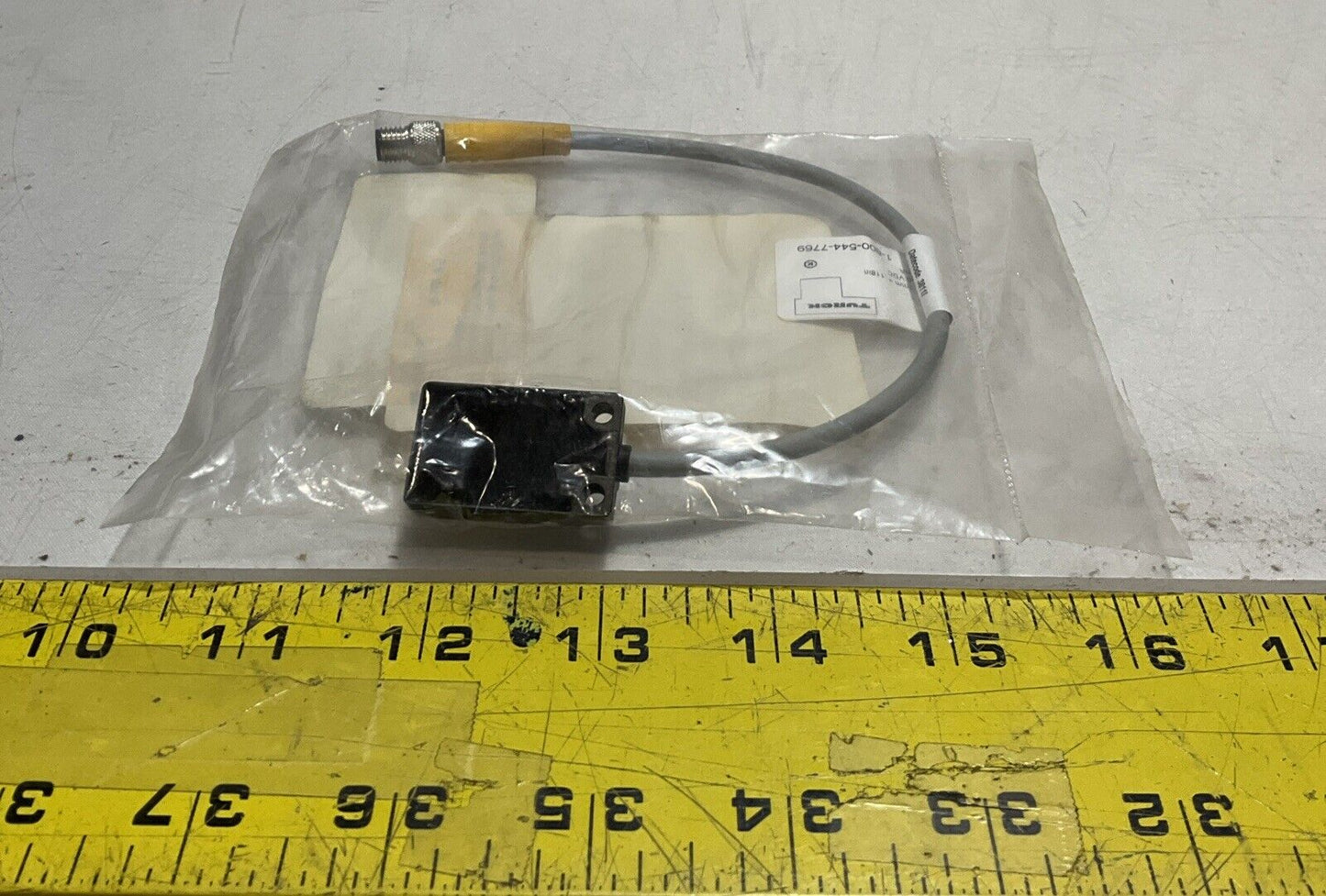 TURCK BI 3-Q06-AP6X2-0.2-PSG3M SENSOR 3-WIRE U3S