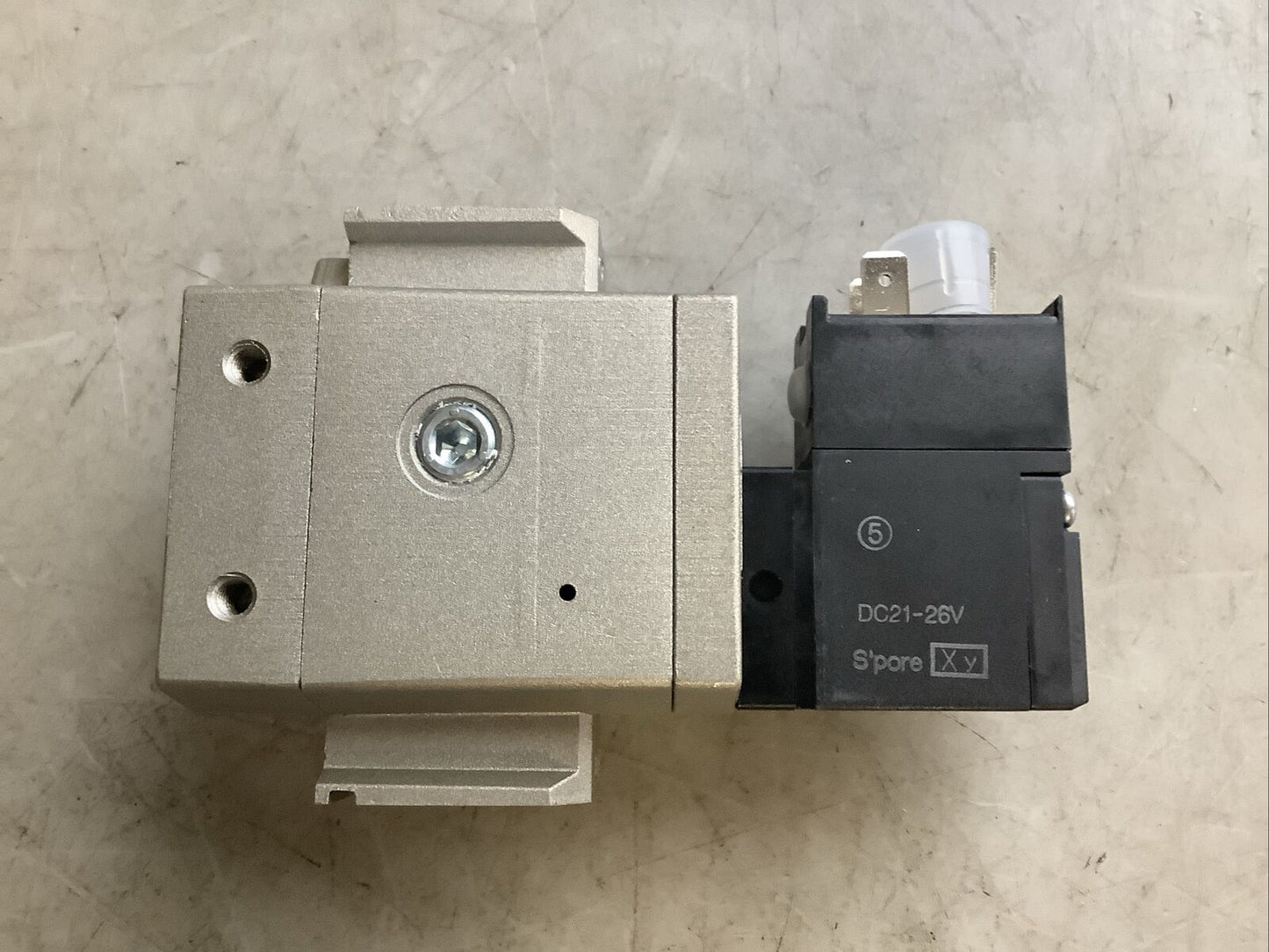 SMC AV3000-N03G-5D0Z SOFT START-UP VALVE U3S