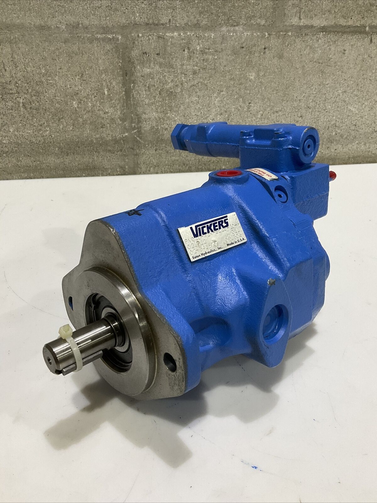VICKERS PV010-A2R-SE1S-20-C21D12 VARIABLE PISTON PUMP 373
