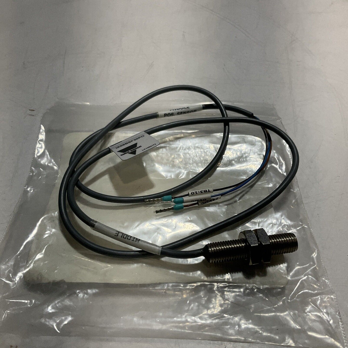 CARLO GAVAZZI IA08BSF20P0 MIDDLE POSITION CABLE ASSEMBLY 10-30VDC U3S