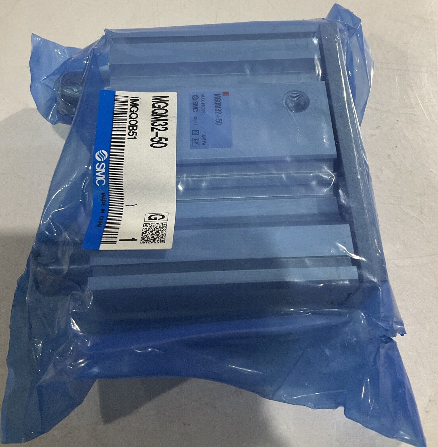 SMC MGQM32-50 PNEUMATIC CYLINDER BEARING SLIDE 145 PSI U3S