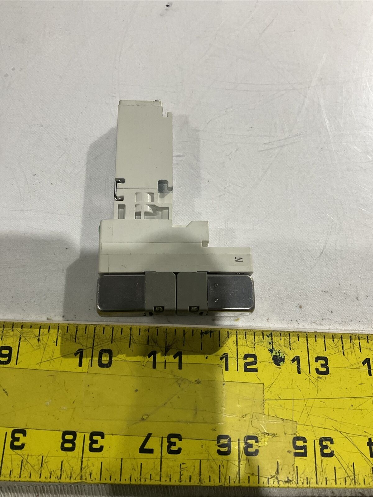 SMC VQ1201N-51 PNEUMATIC SOLENOID VALVE LOT OF 2 U3S