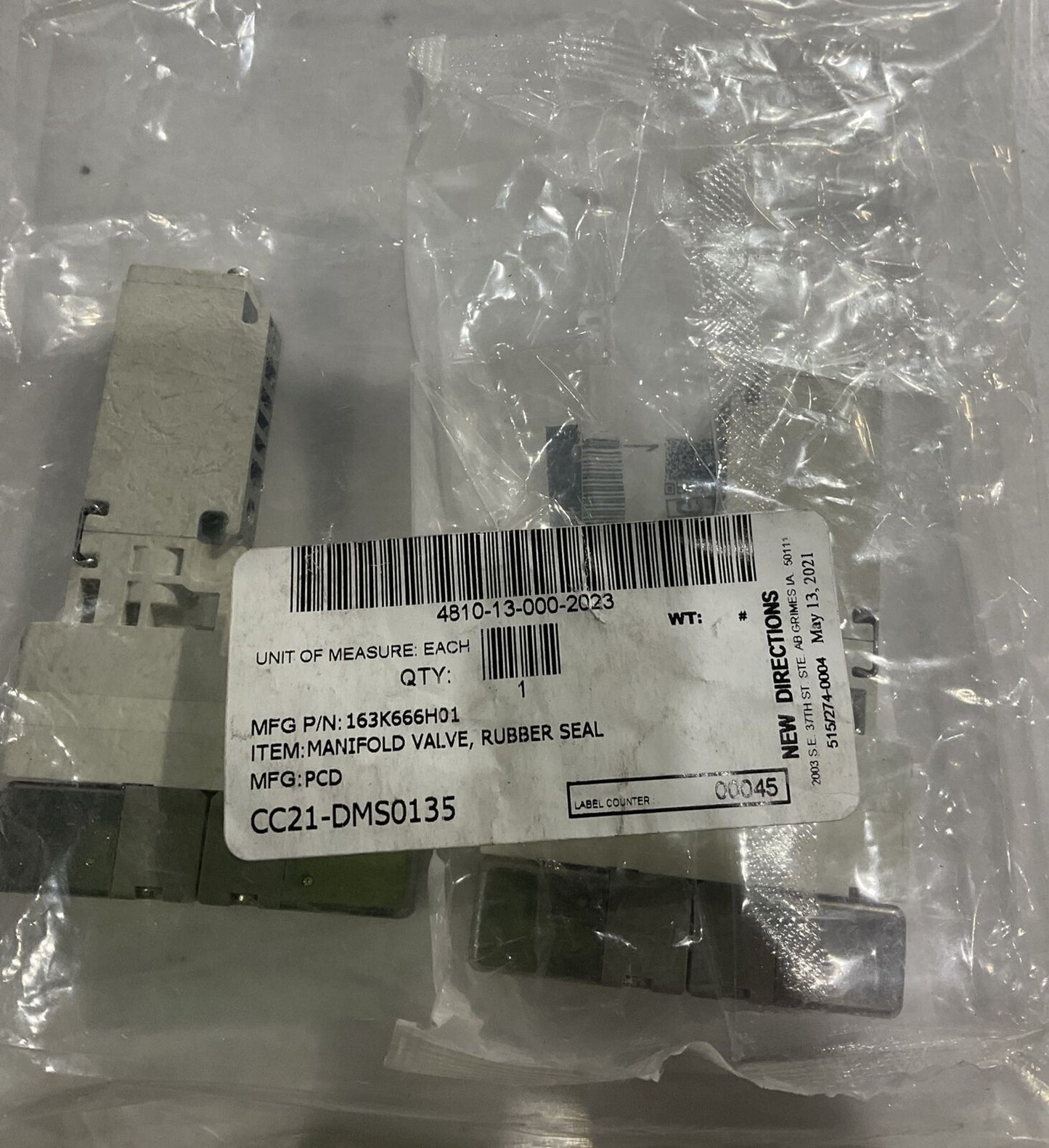 SMC VQ1201N-51 PNEUMATIC SOLENOID VALVE LOT OF 2 U3S