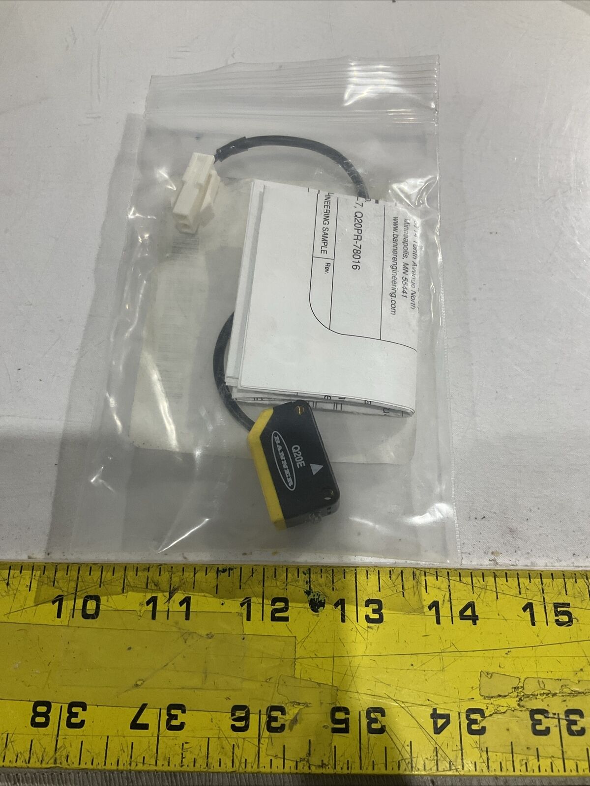 BANNER QS18VP6LPW-78992 PHOTOELECTRIC SENSOR EMITTER 2 PIN LOT OF 3 U3S