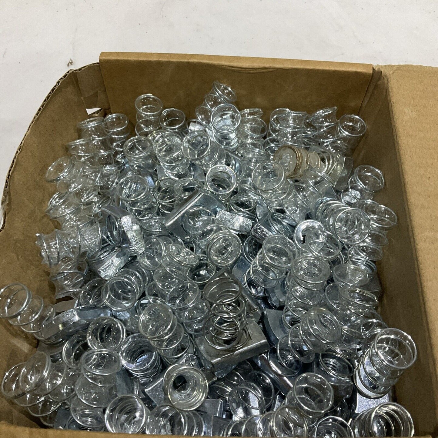THOMAS & BETTS A100 3/8 & 1/4 SPRING NUTS STEEL GALVANIZED ZINC LOT OF 200 RM6